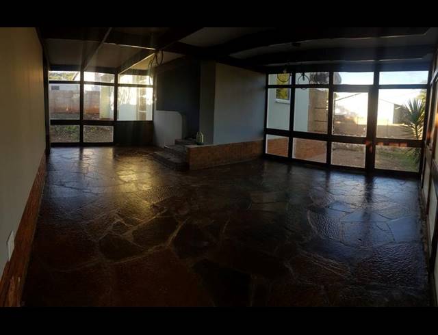 4 BEDROOM HOUSE FOR SALE IN DANVILLE